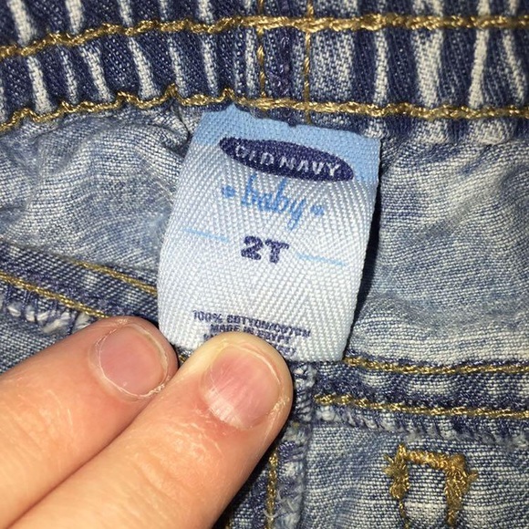 Old Navy Jean pants 2T - Picture 4 of 4